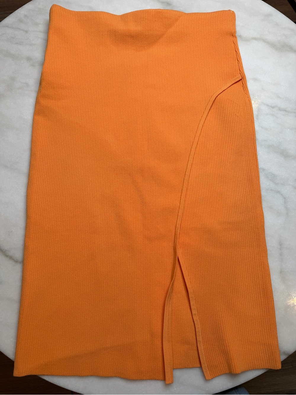 Express Women’s Orange Ribbed Midi Skirt with Side Slit
